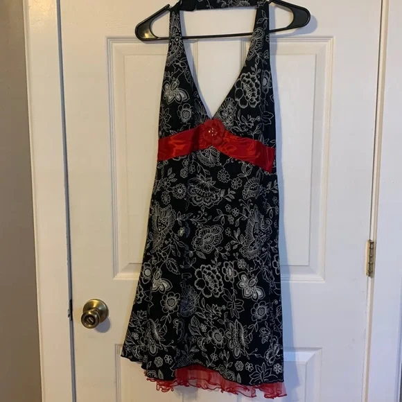 Ruby Rox Dresses | Ruby Rox, Halter/Floral Dress, Size 13, Like New, Worn Once. | Color: Black/White | Size: 13j | Heathervond's Closet Ruby Rox Dresses | Ruby Rox, Halter/Floral Dress, Size 13, Like New, Worn Once. | Color: Black/White | Size: 13j | Heathervond's Closet